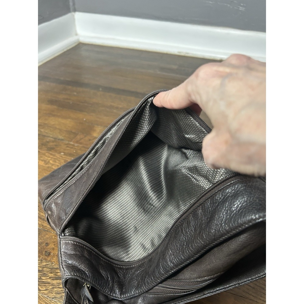 Sven BerkeleyUSA brown Shoulder Leather Bag With Many Different Compartments - Picture 12 of 16